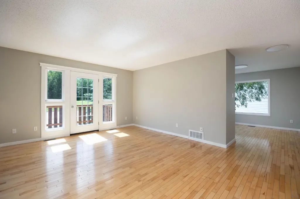 185 Eymundson Road Fort Mcmurray AB T9H 4A4