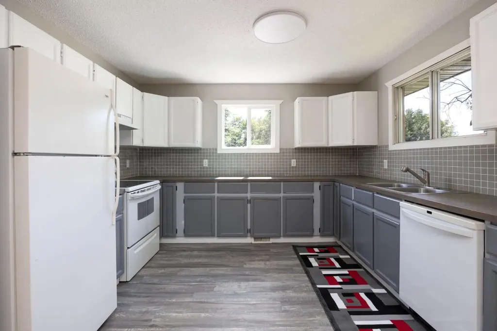 185 Eymundson Road Fort Mcmurray AB T9H 4A4
