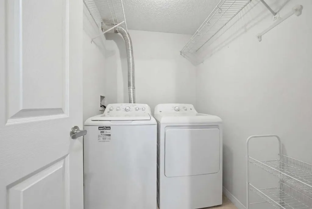5555 Falsbridge Drive NE Calgary AB T3J 3E8