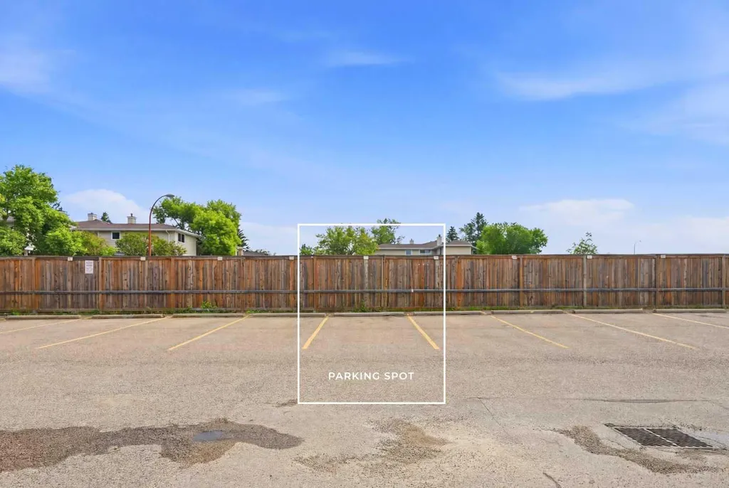 5555 Falsbridge Drive NE Calgary AB T3J 3E8