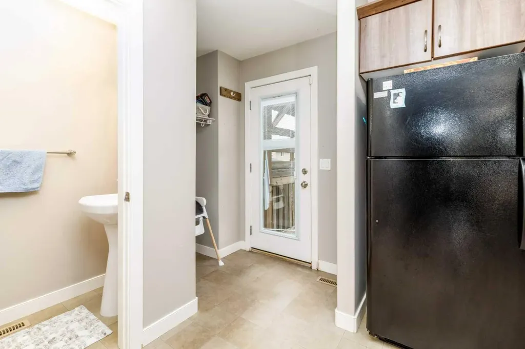 92 Bowman Circle Sylvan Lake AB T4S0H7