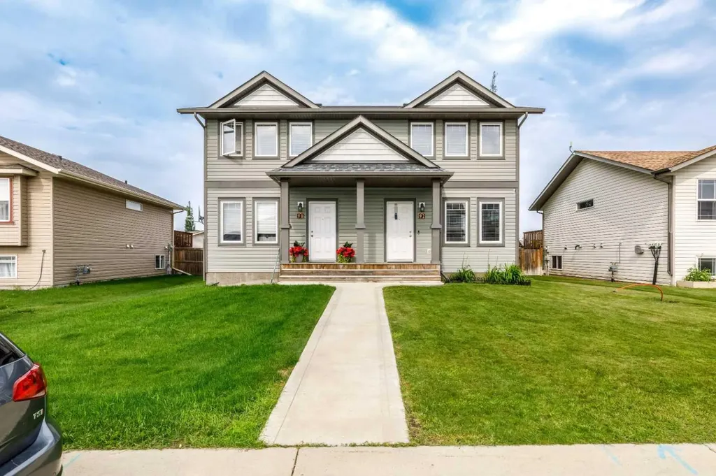 92 Bowman Circle Sylvan Lake AB T4S0H7