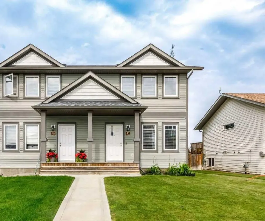 92 Bowman Circle Sylvan Lake AB T4S0H7
