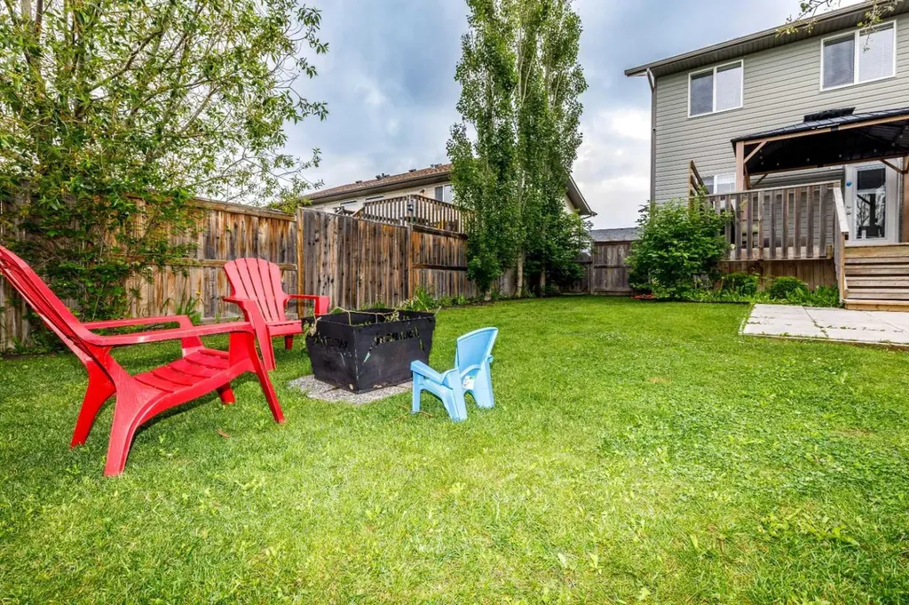 92 Bowman Circle Sylvan Lake AB T4S0H7