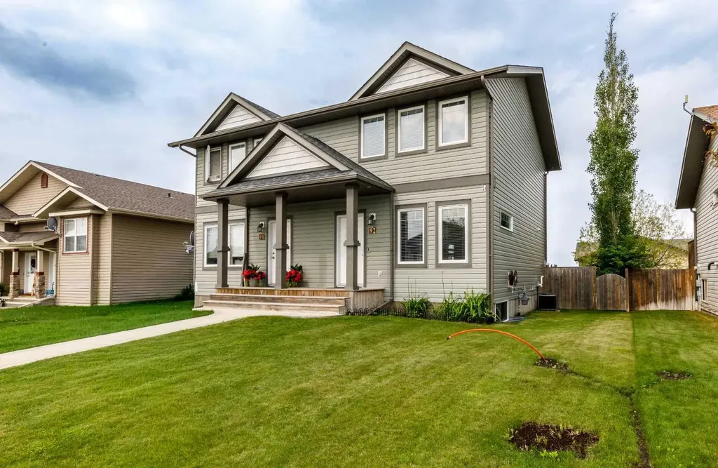 92 Bowman Circle Sylvan Lake AB T4S0H7