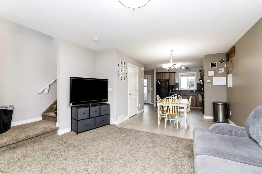 92 Bowman Circle Sylvan Lake AB T4S0H7