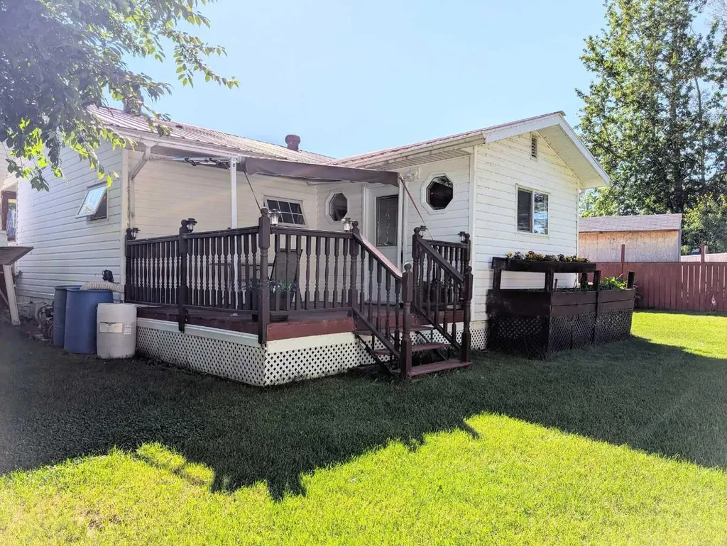 10428 Township Road 735 Rural Big Lakes County AB T0G1K0