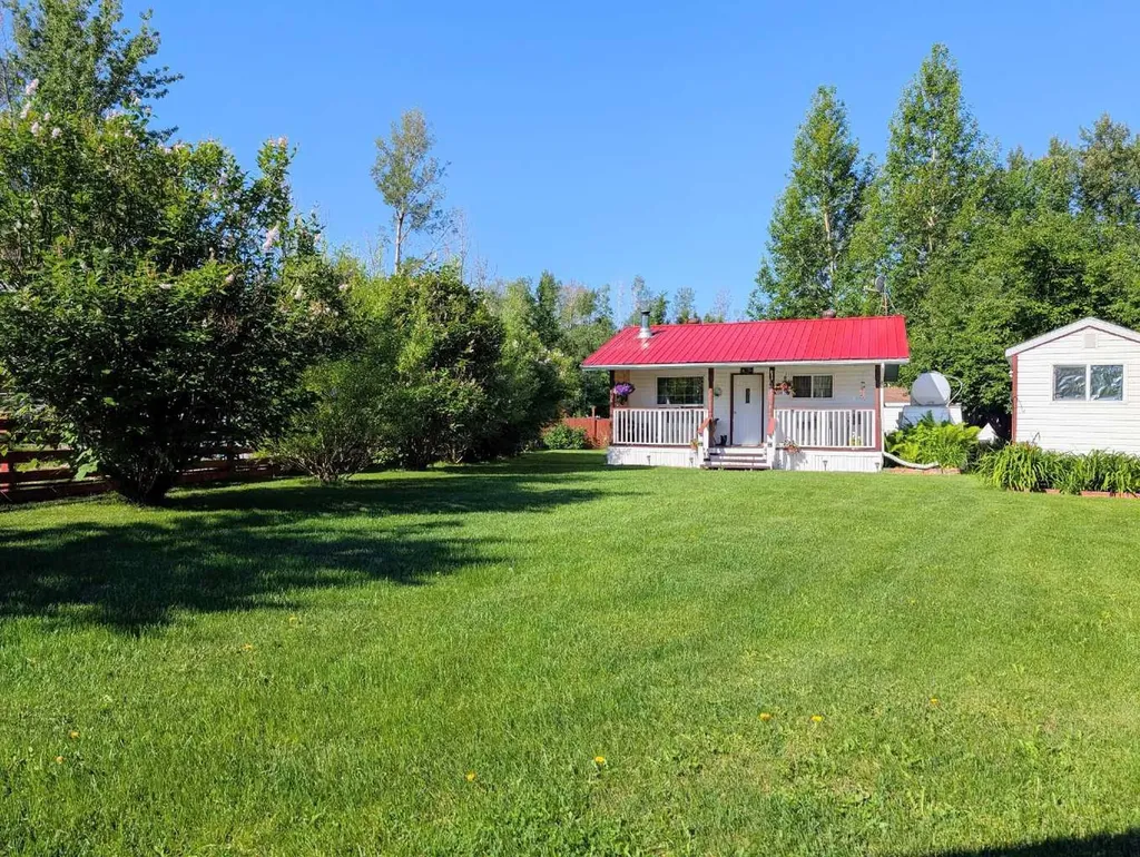 10428 Township Road 735 Rural Big Lakes County AB T0G1K0