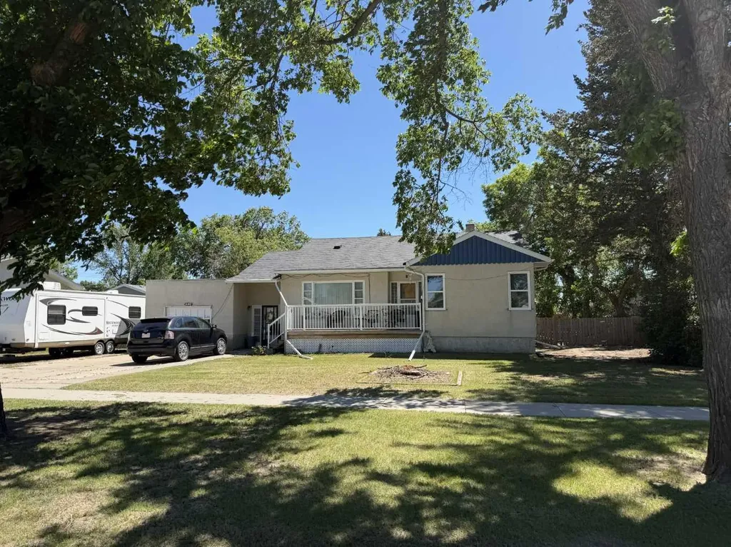 4824 52 Avenue Taber AB T1G 1H6