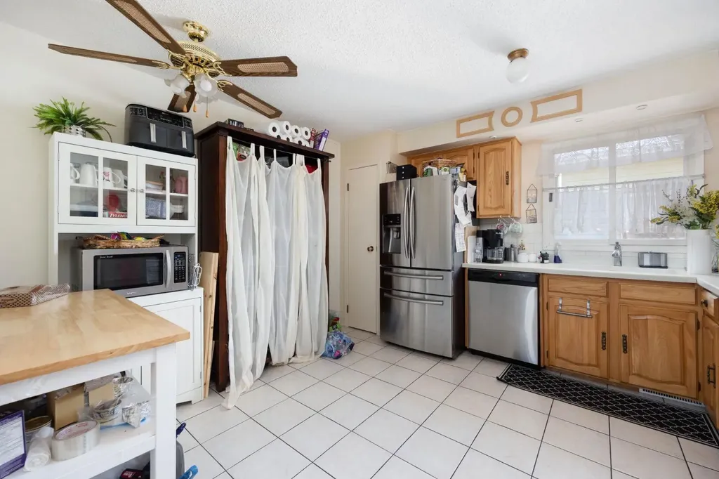 193 Eymundson Road Fort Mcmurray AB T9H4N1