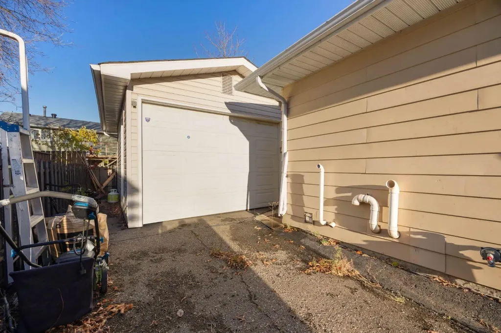 193 Eymundson Road Fort Mcmurray AB T9H4N1