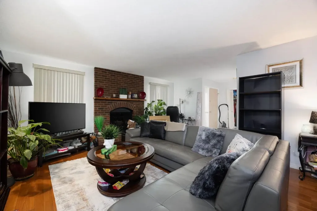 193 Eymundson Road Fort Mcmurray AB T9H4N1