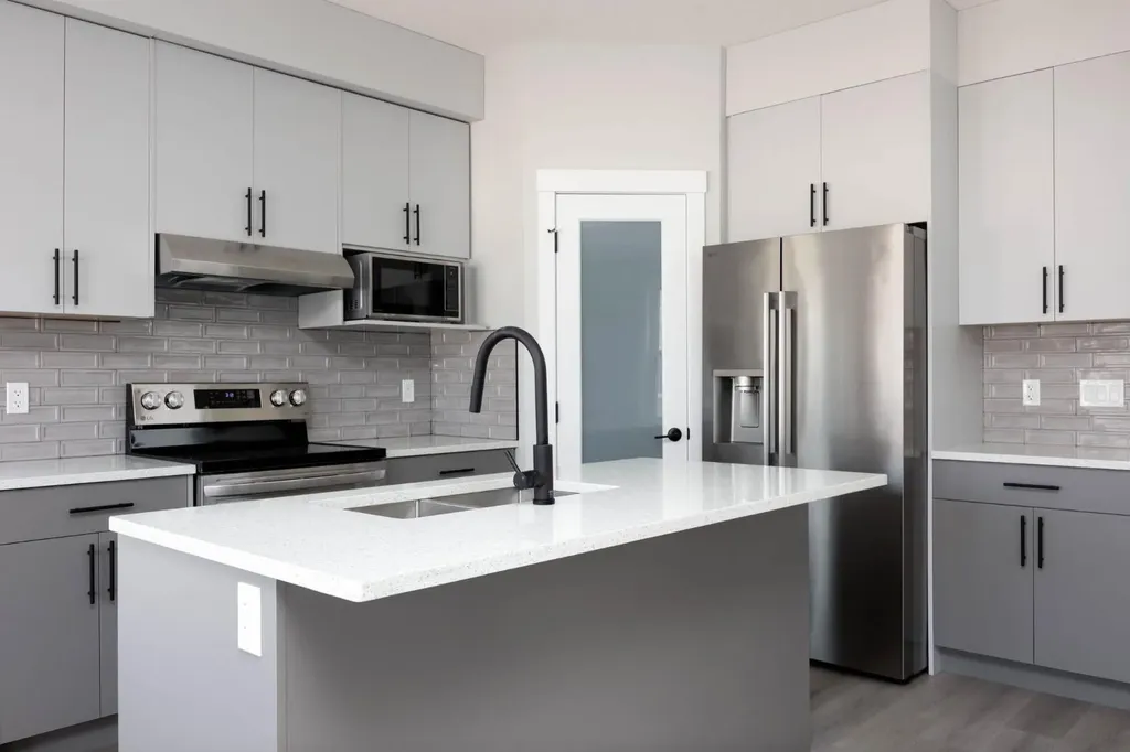 185 Dafoe Way Fort Mcmurray AB T9K2Y5