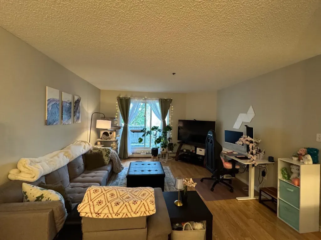 10405 99 Avenue Grande Prairie AB T8V 6Z3