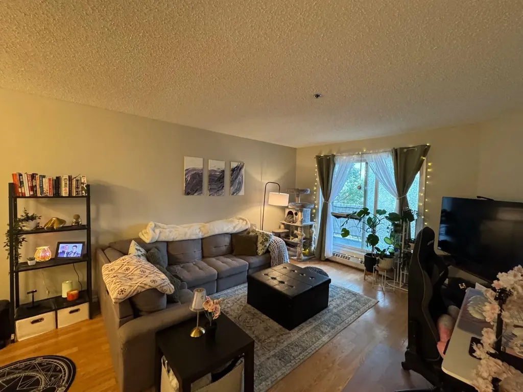 10405 99 Avenue Grande Prairie AB T8V 6Z3