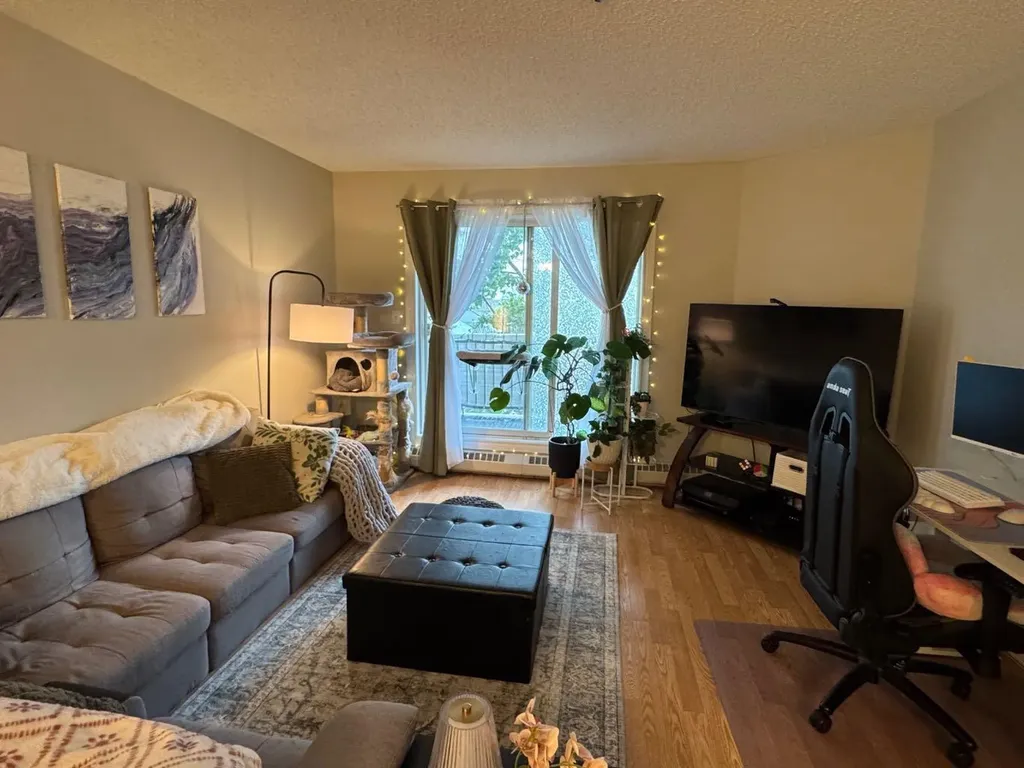 10405 99 Avenue Grande Prairie AB T8V 6Z3