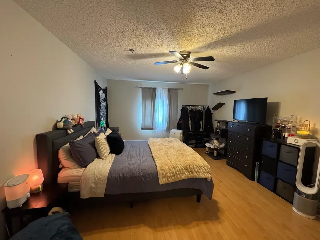 10405 99 Avenue Grande Prairie AB T8V 6Z3