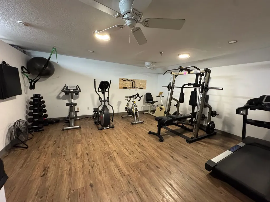 10405 99 Avenue Grande Prairie AB T8V 6Z3