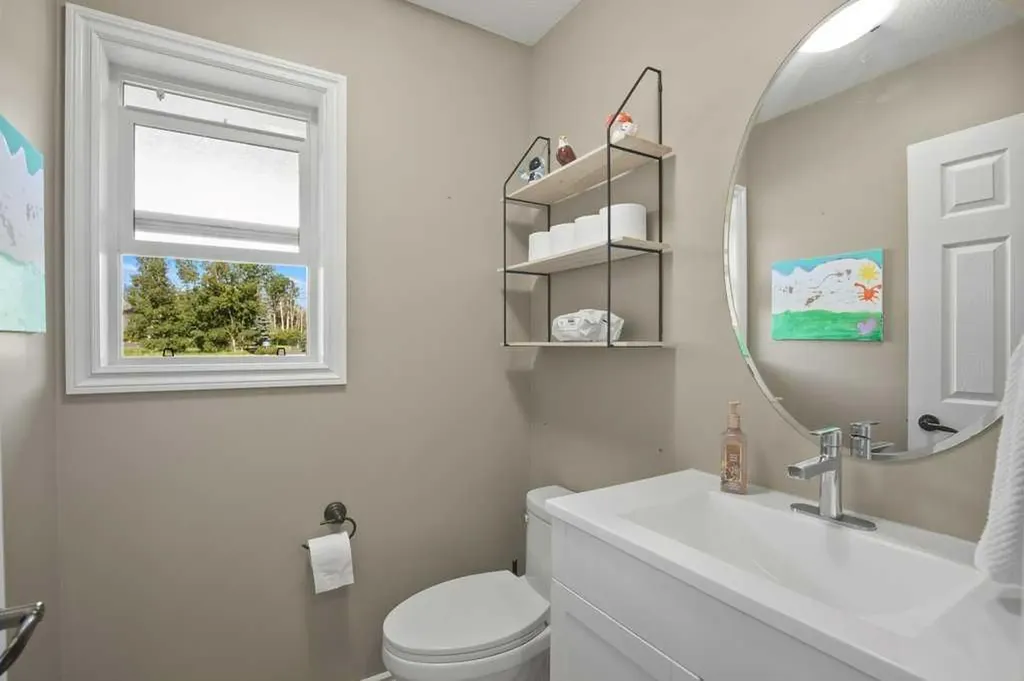 45 Firdale Court Sylvan Lake AB T4S 2M2
