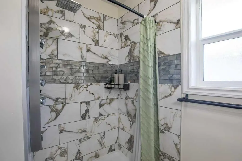 45 Firdale Court Sylvan Lake AB T4S 2M2