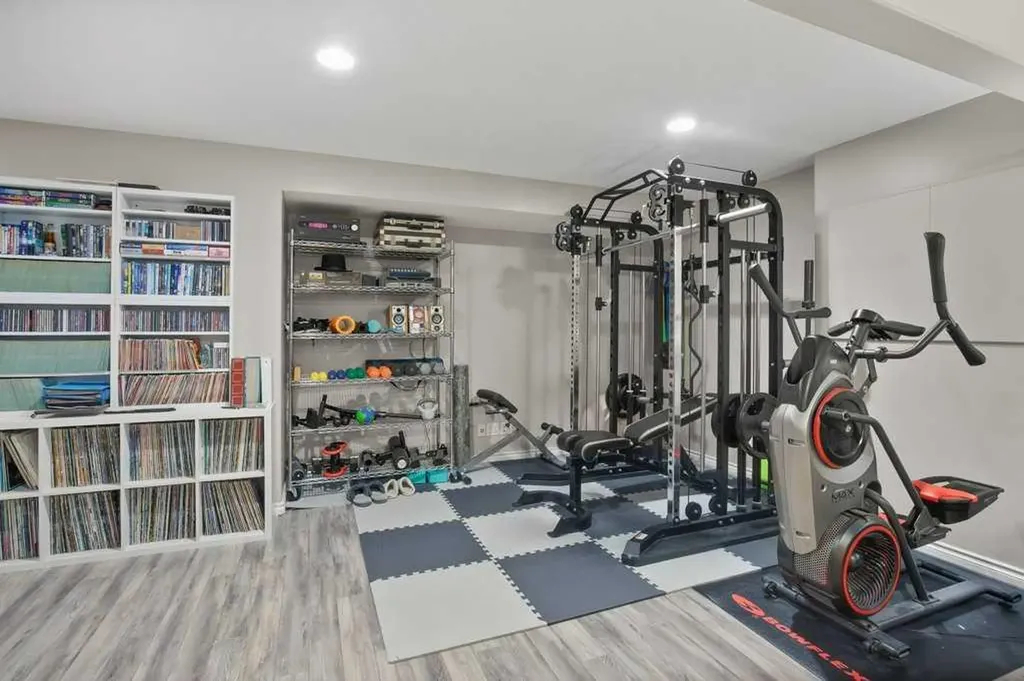45 Firdale Court Sylvan Lake AB T4S 2M2
