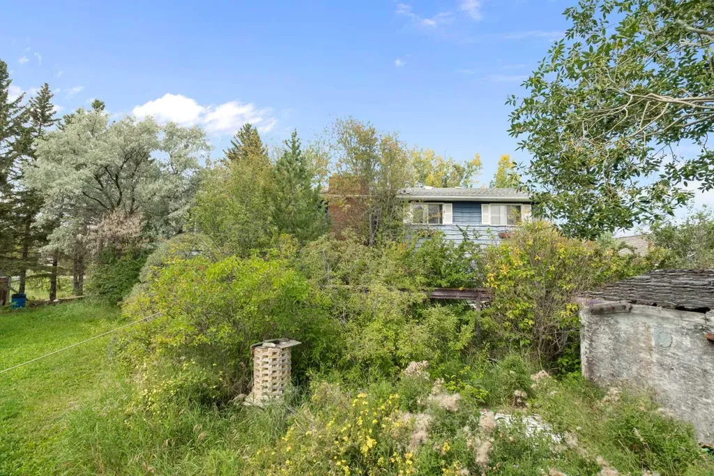 204 High Point Estates Rural Rocky View County AB T1X 2K5