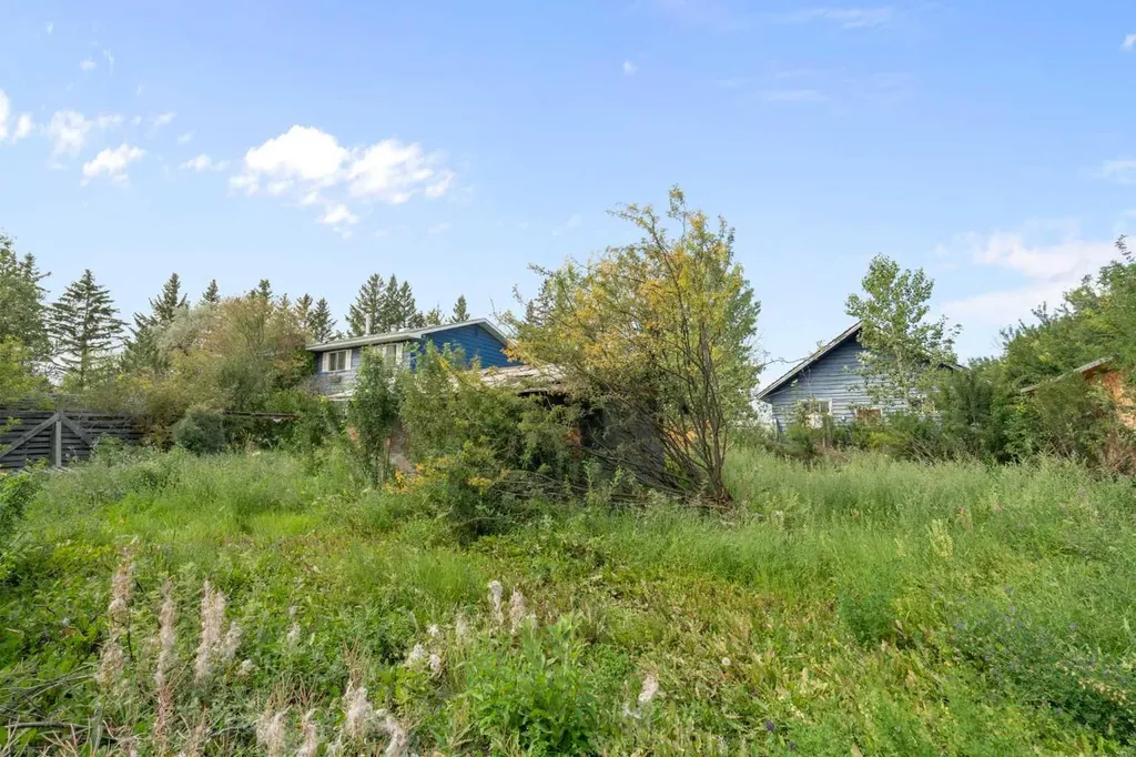 204 High Point Estates Rural Rocky View County AB T1X 2K5