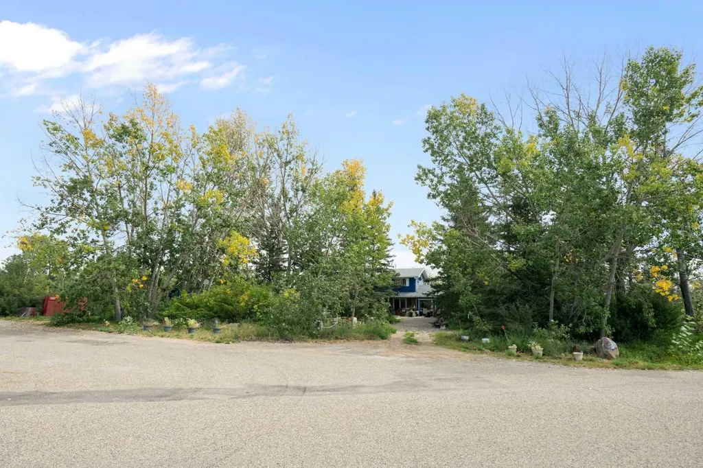 204 High Point Estates Rural Rocky View County AB T1X 2K5