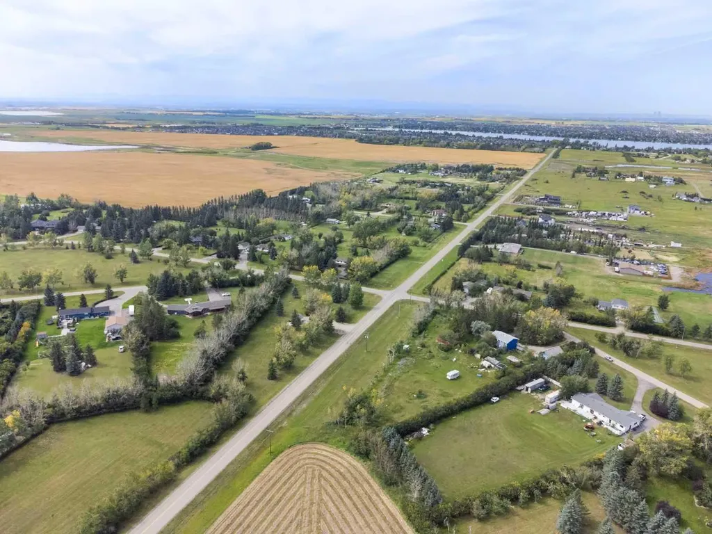 204 High Point Estates Rural Rocky View County AB T1X 2K5