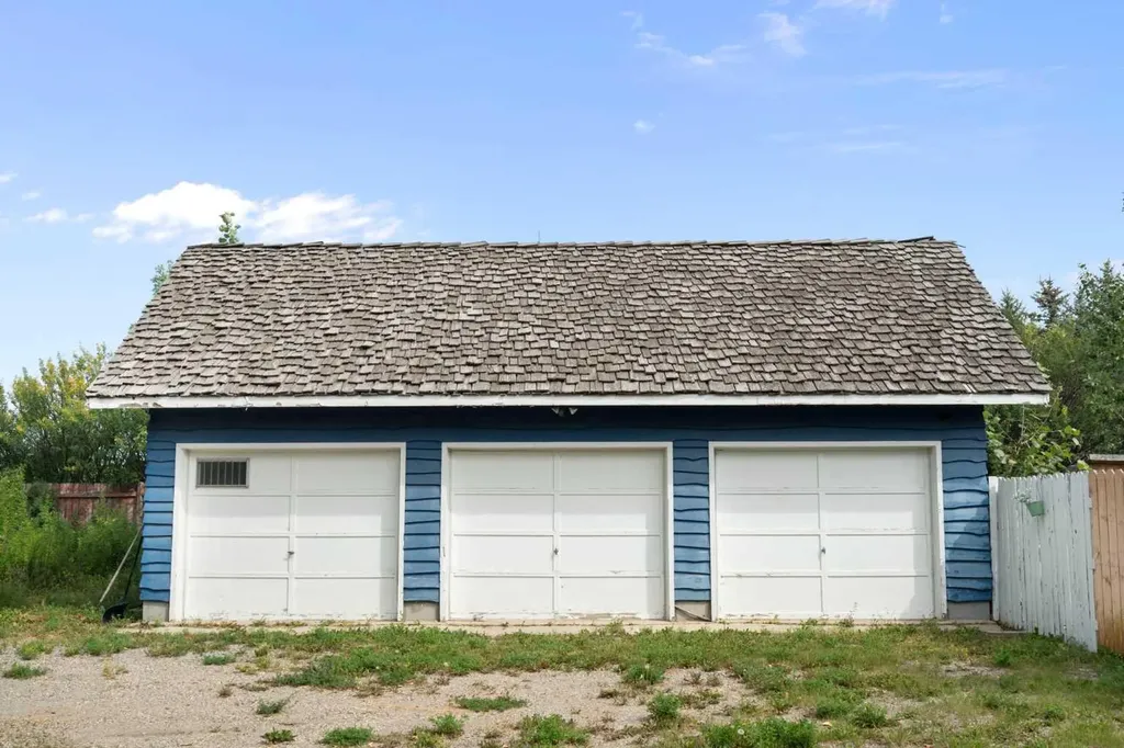 204 High Point Estates Rural Rocky View County AB T1X 2K5