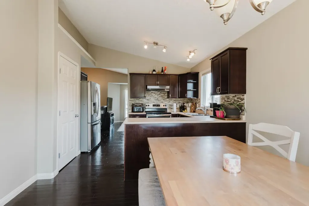 8801 72 Avenue Grande Prairie AB T8X 0E3