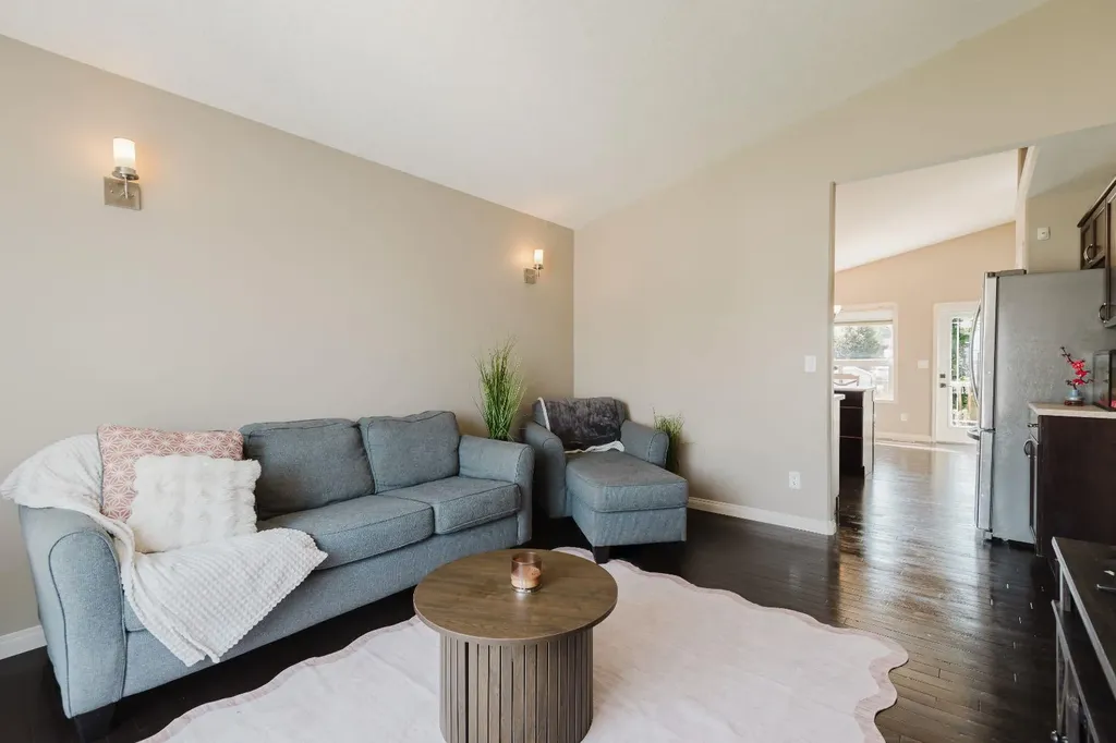 8801 72 Avenue Grande Prairie AB T8X 0E3