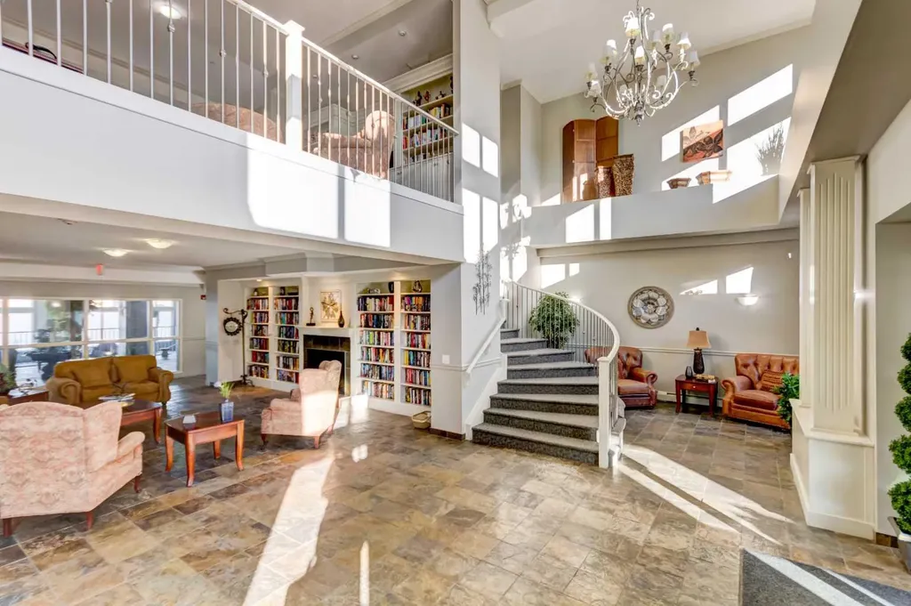 15 Everstone Drive SW Calgary AB T2Y 5B5
