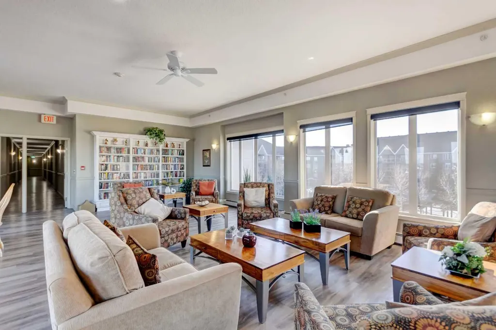 15 Everstone Drive SW Calgary AB T2Y 5B5