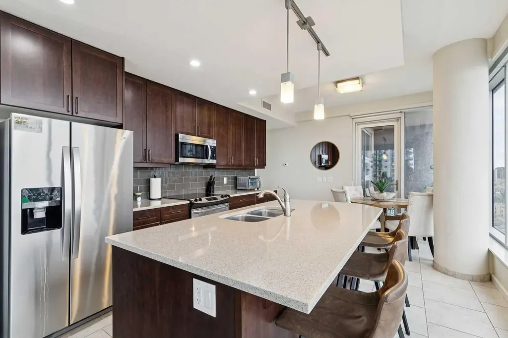 211 13 Avenue SE Calgary AB T2G 1E1