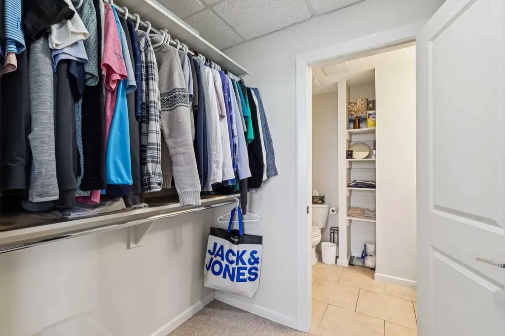 211 13 Avenue SE Calgary AB T2G 1E1