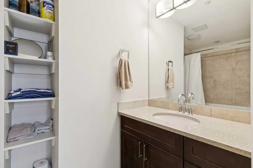 211 13 Avenue SE Calgary AB T2G 1E1