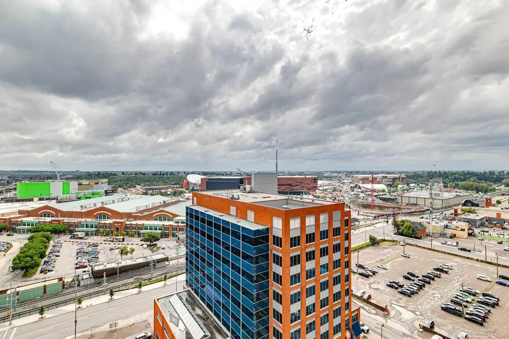 211 13 Avenue SE Calgary AB T2G 1E1