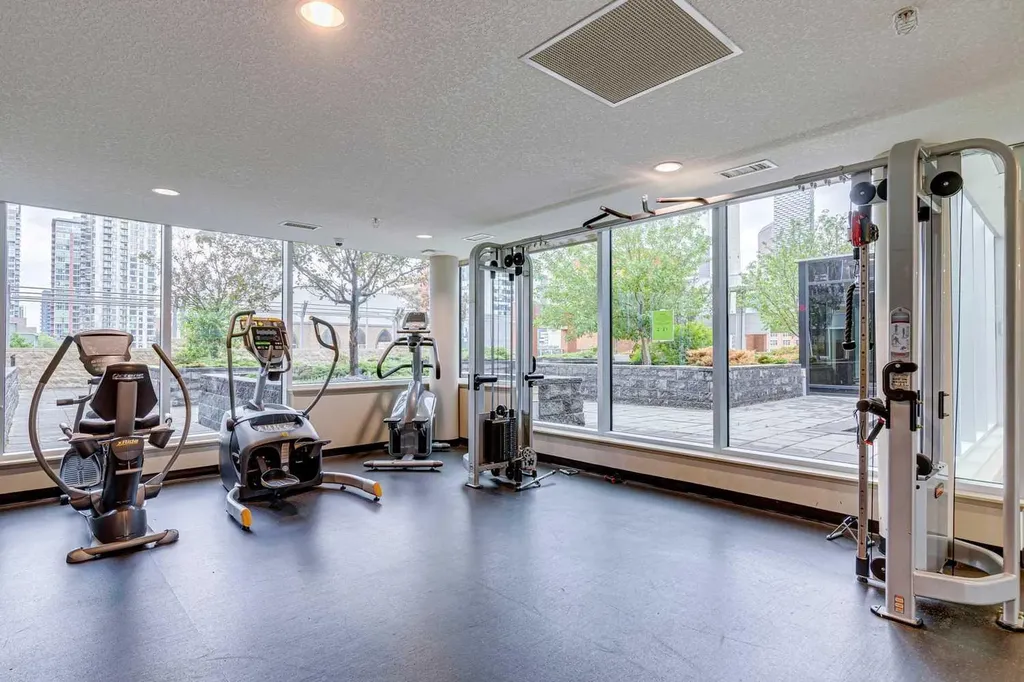 211 13 Avenue SE Calgary AB T2G 1E1