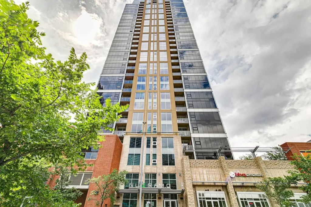 211 13 Avenue SE Calgary AB T2G 1E1