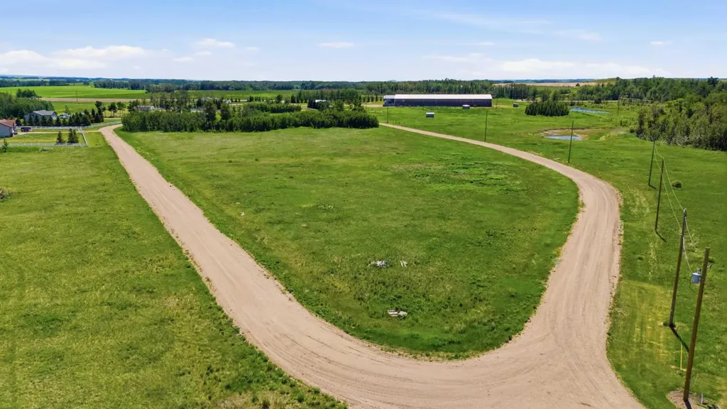 #1 Saddle Up Estates Rural Kneehill County AB T0M 2B0