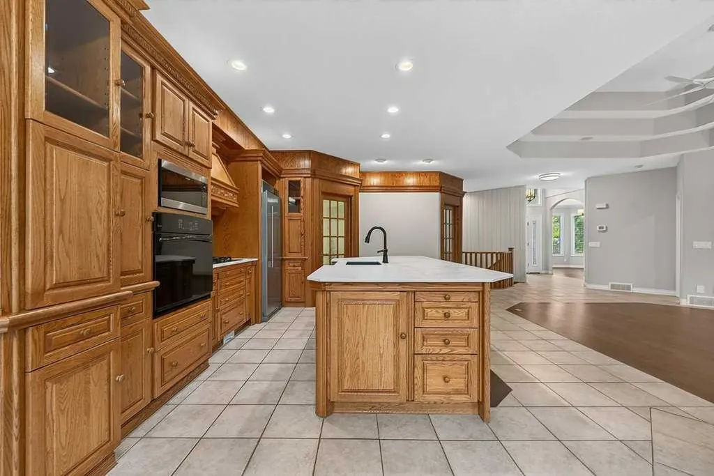 52 Sandstone Ridge Crescent Okotoks AB T1S 1P9