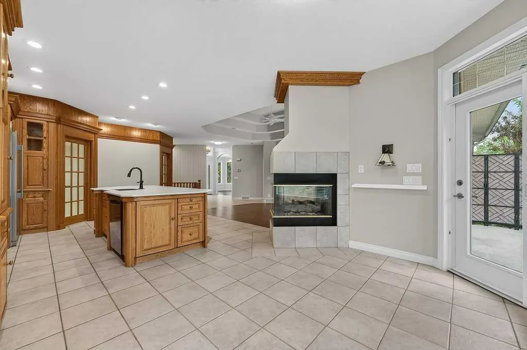 52 Sandstone Ridge Crescent Okotoks AB T1S 1P9