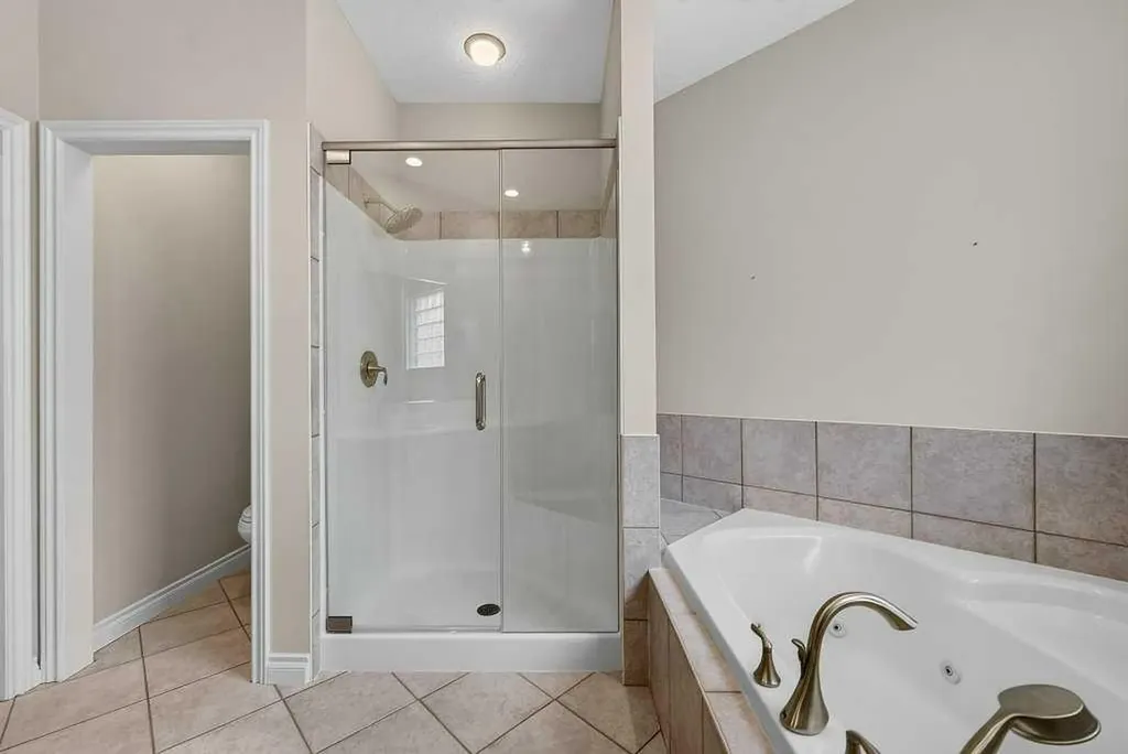 52 Sandstone Ridge Crescent Okotoks AB T1S 1P9