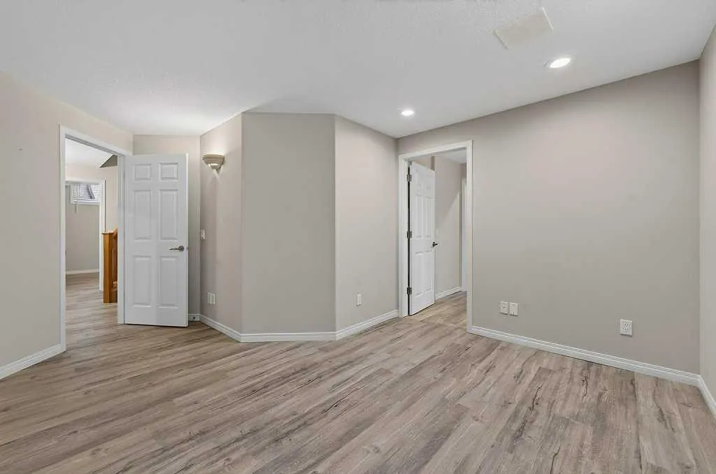 52 Sandstone Ridge Crescent Okotoks AB T1S 1P9