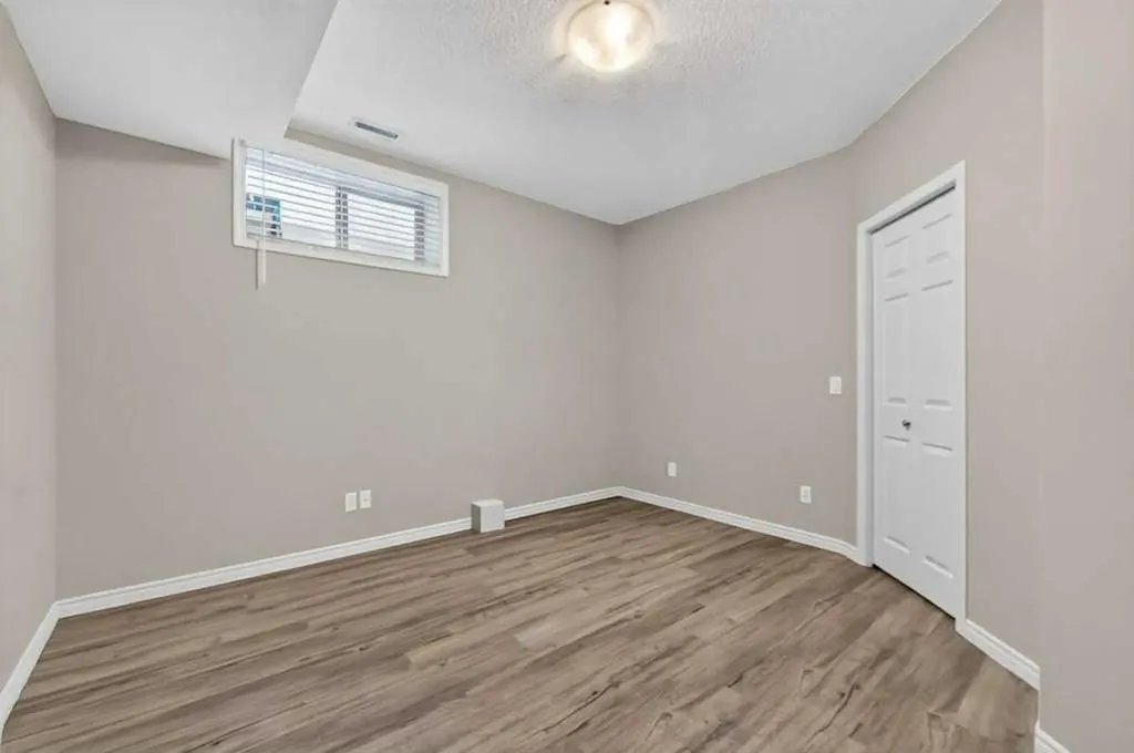 52 Sandstone Ridge Crescent Okotoks AB T1S 1P9