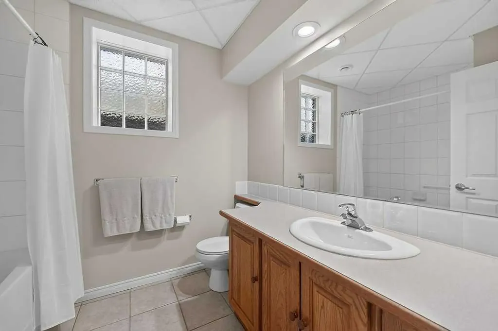 52 Sandstone Ridge Crescent Okotoks AB T1S 1P9