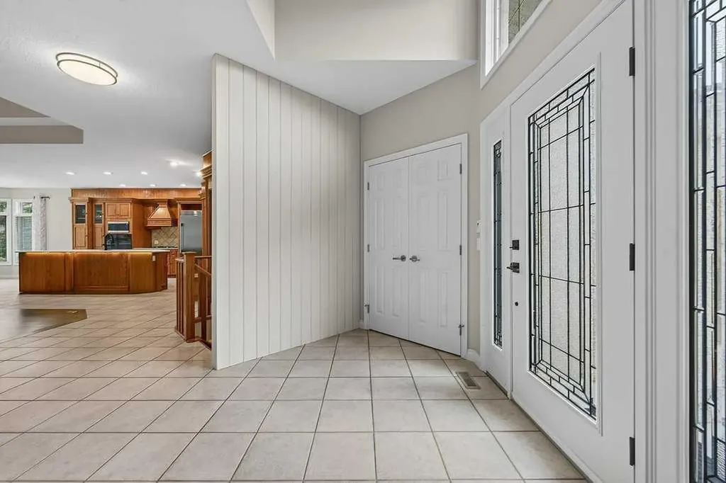 52 Sandstone Ridge Crescent Okotoks AB T1S 1P9