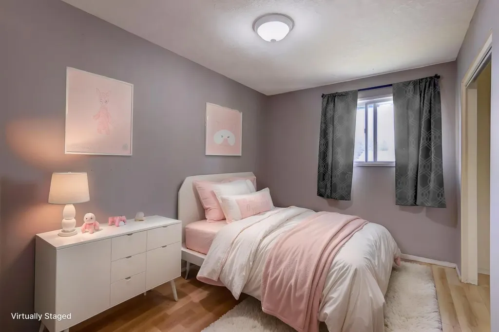 423 Queen Anne Way SE Calgary AB T2T 2N3