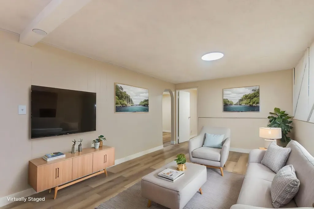 423 Queen Anne Way SE Calgary AB T2T 2N3